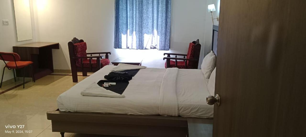 Mount Heera Hotel Chennai Exterior photo